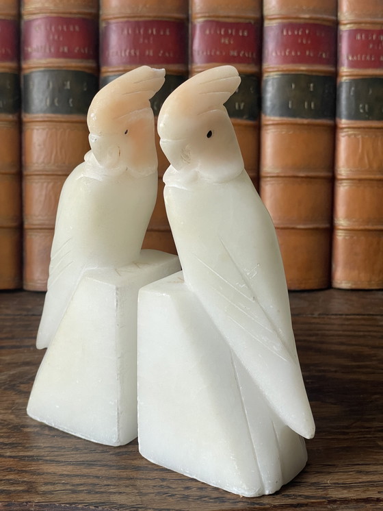 Image 1 of Vintage Italiaanse albasten boekensteunen in de vorm van vogels