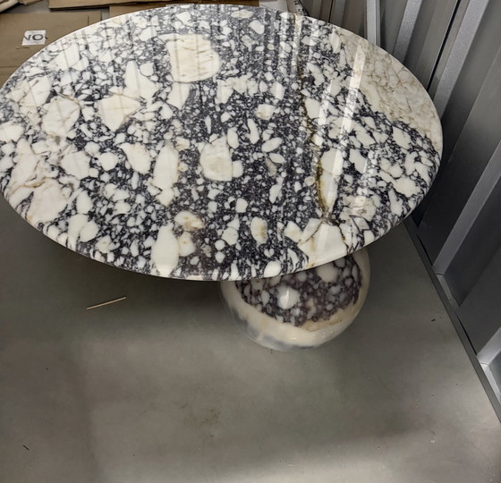 Image 1 of Viola Calacatta round marble coffee table