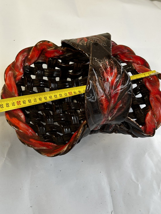 Image 1 of Cesto di frutta - Centrotavola a forma di cesto in ceramica di Vallauris 