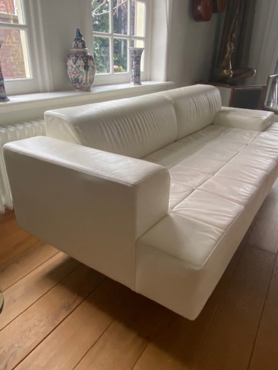 Image 1 of Designersofa, weißes Leder, italienisches Design „Poltrona“
