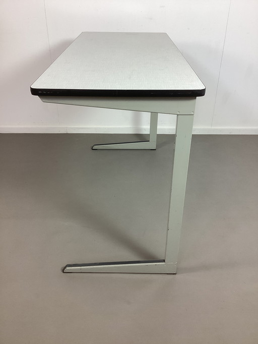 Vintage Friso Kramer Ahrend de Cirkel result bureau