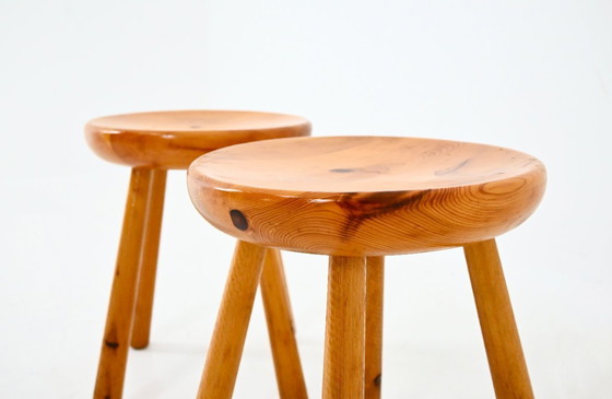 Image 1 of Taburetes de Charlotte Perriand para Les Arcs, década de 1960, juego de 2