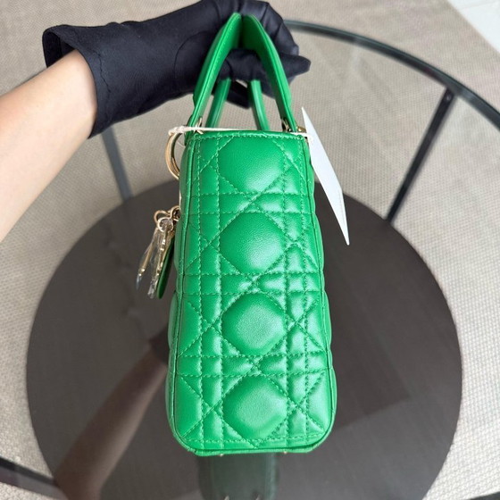 Image 1 of DIOR LADY SMALL FLAP - CANNAGE LAMSLEER GROEN MET GOUDEN BESLAG