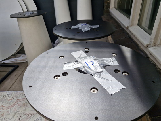 Image 1 of Moooi standing table