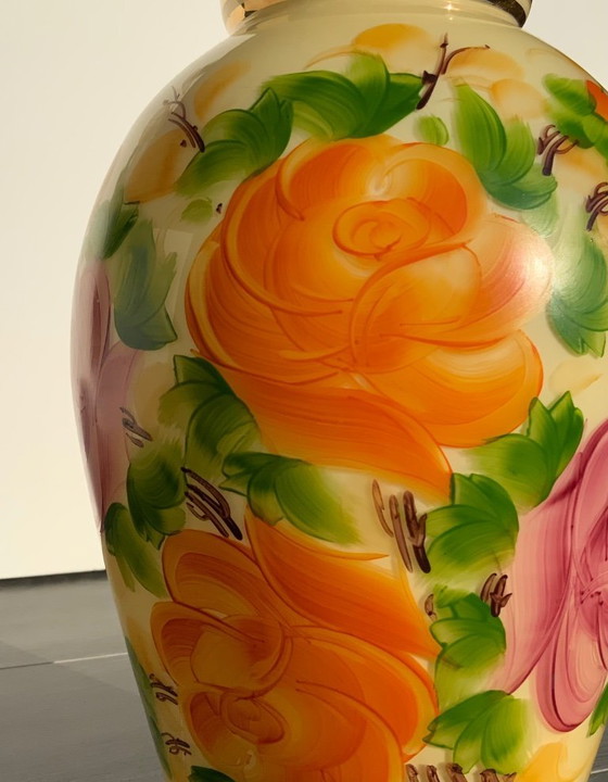 Image 1 of Grande vaso in opalino di uranio, decoro floreale Art Nouveau. Boemia