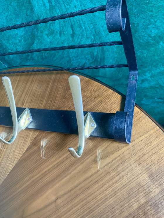 Appendiabiti e porta cappelli da parete in stile Art Déco/Mid-Century – 3 ripiani in ferro battuto e ottone (photo 9 of 15)