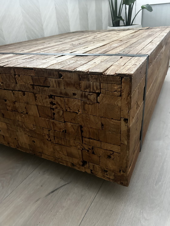 Image 1 of Robust industrial coffee table on wheels