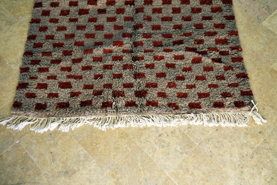Image 1 of Moroccan Berber Checker Rug – 220 x 163 cm – Grey & Brown