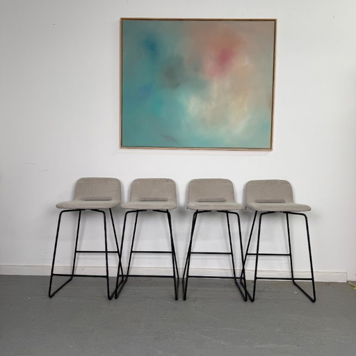 4 tabourets de bar Pamp C1610 couleur Mystic Beige de Mobitec