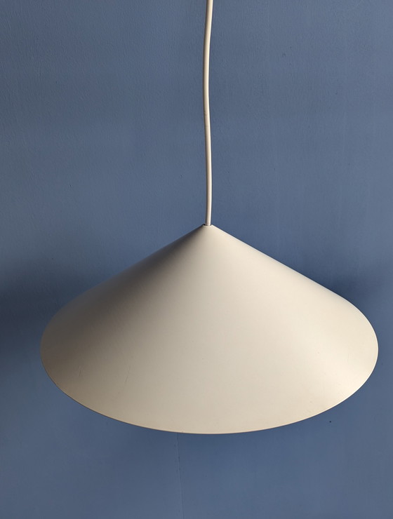 Image 1 of Suspension danoise postmoderne, Forme