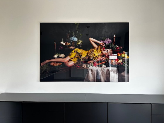 Image 1 of Marco de fotos, Consume II de Mike Ruiz