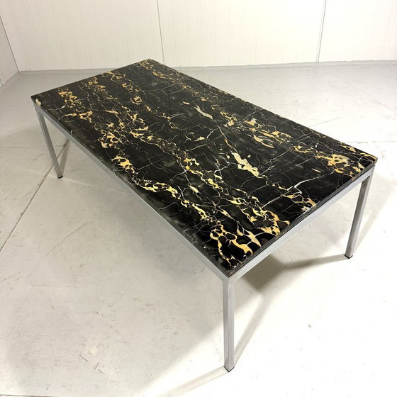 Image 1 of Mesa de centro Florence Knoll con tablero de mármol Nero Portoro, década de 1960
