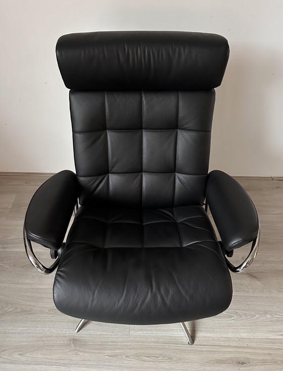 Image 1 of Stressless London