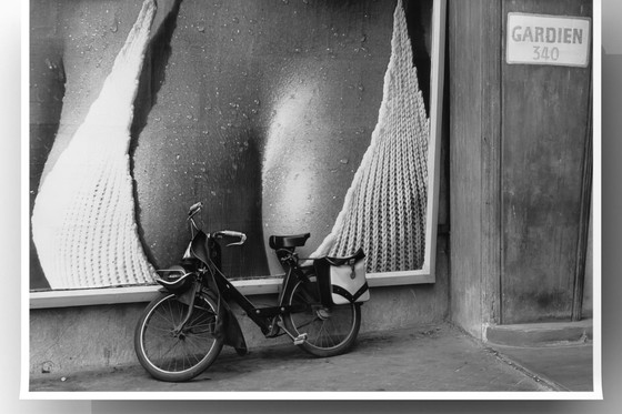 Image 1 of 1x Kunstdruck "Pariser Plakatwand, 1973" - Henri Cartier-Bresson