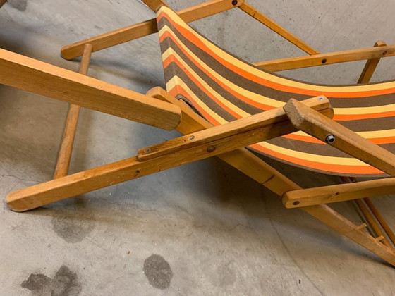 Image 1 of Chaise de plage vintage et joyeuse avec repose-pieds