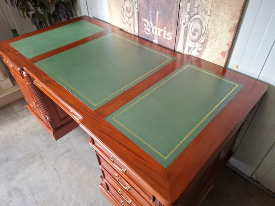 Image 1 of Set completo per ufficio, scrivania bifacciale, mobiletto portaoggetti, libreria, cassettiera/vetrina