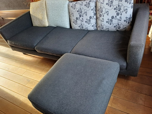 Moooi Boutique Sofa mit Hocker