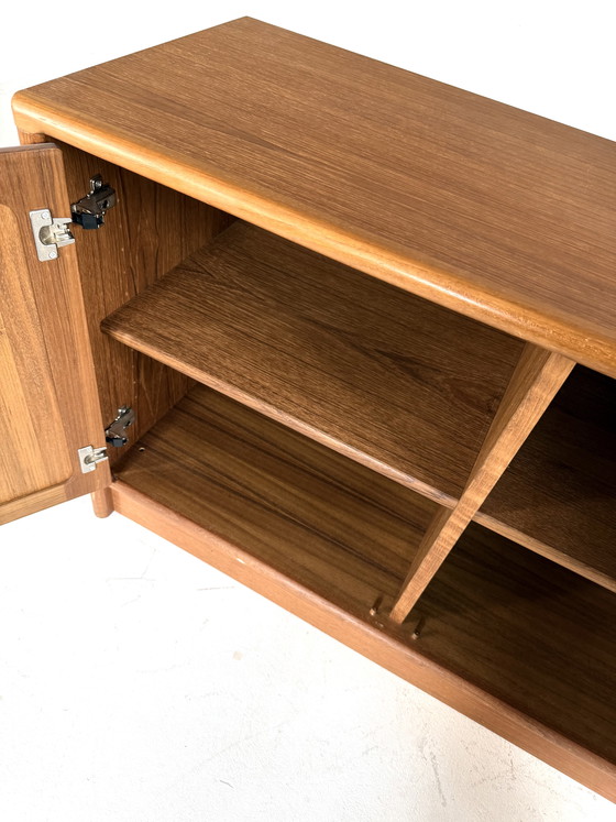 Image 1 of Vintage teakhouten TV-kast, Dyrlund ‘80