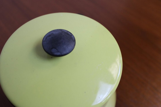 Image 1 of Caffettiera vintage KOCKUMS, smalto giallo - Svezia, anni '30