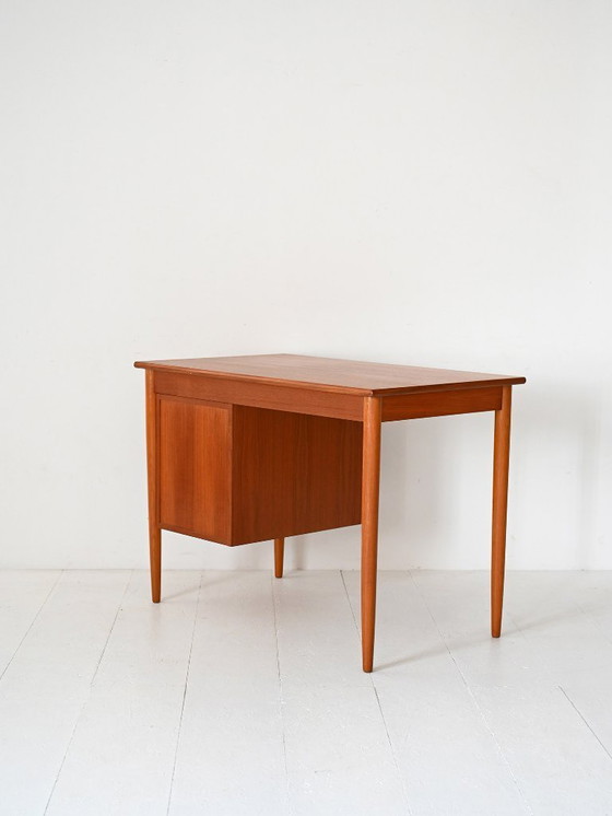 Image 1 of Bureau scandinave vintage avec tiroirs réglables