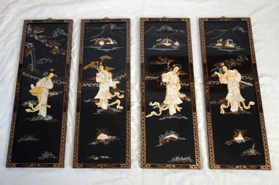 Vier Chinese panelen van gelakt hout en parelmoer, China, jaren 1960 – Decoratieve objecten, Wood, Other (photo 2 of 17)