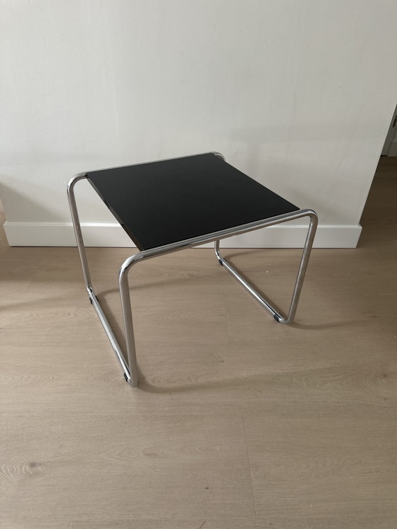 Image 1 of Mesa de centro y mesa auxiliar de diseño combinados.