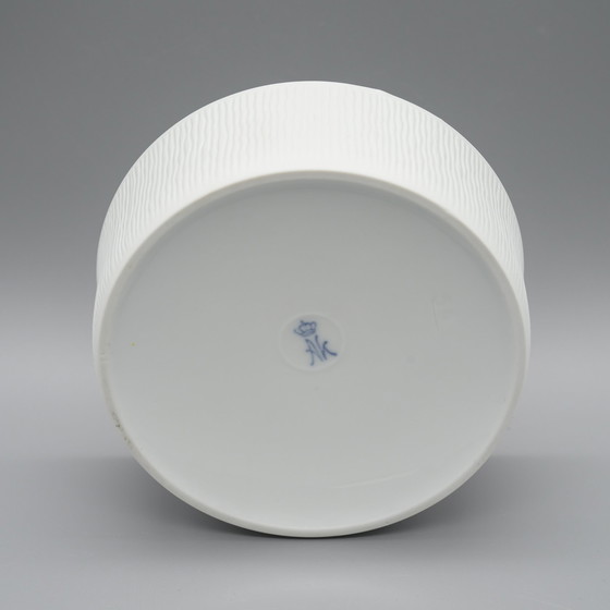 Image 1 of Decorativo AK Kaiser Bisque Porcelain Lid-Box Geometric Décor Vintage 60s MCM