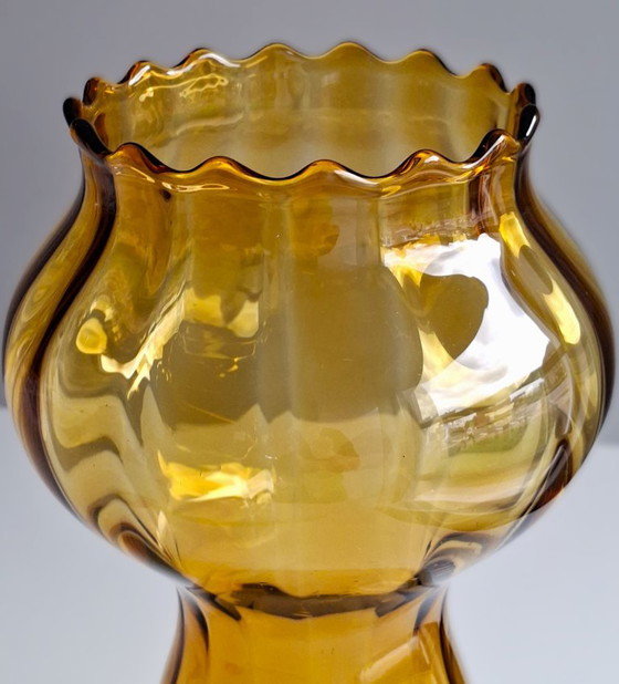 Monumentale Art Deco Vase von Edmond Paul (Belgien) – Bernsteinfarbenes mundgeblasenes Glas (38 cm) – Vasen (photo 4 of 6)