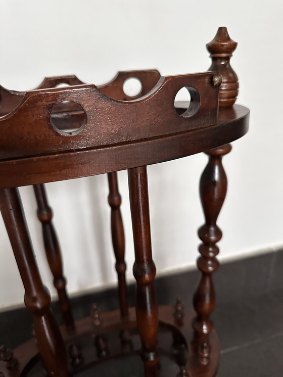 Image 1 of Paragüero antiguo de madera torneada, ca. 1900