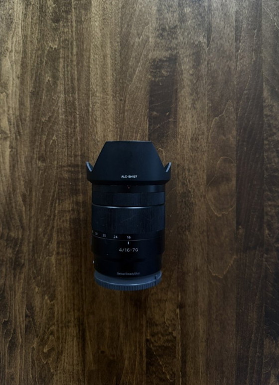 Image 1 of Sony Alpha a6500 24.2MP camera Sony E16-70mm lens