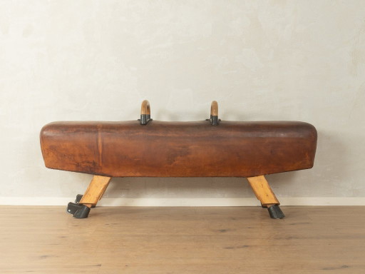 1960er Turnpferd Bank
