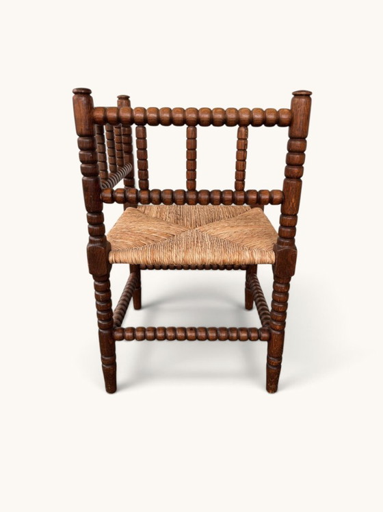 Vintage bobbin hoekstoel van eiken met rieten zitting – Stoelen / fauteuils, Rattan, Wood (photo 4 of 9)