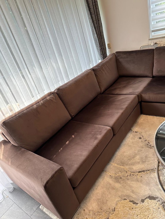 Image 1 of Banco Arowonen