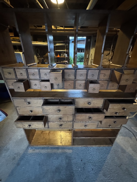Image 1 of Werkstattschrank mit Schubladen aus dem frühen 20. Jahrhundert