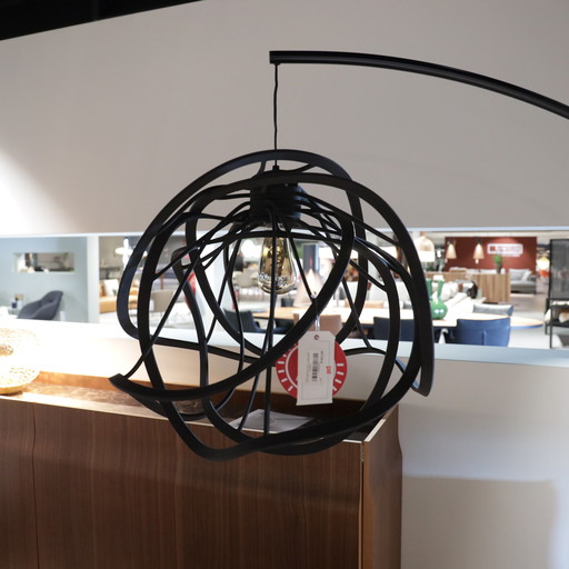 Lampada da terra Bloom di Ligne Roset