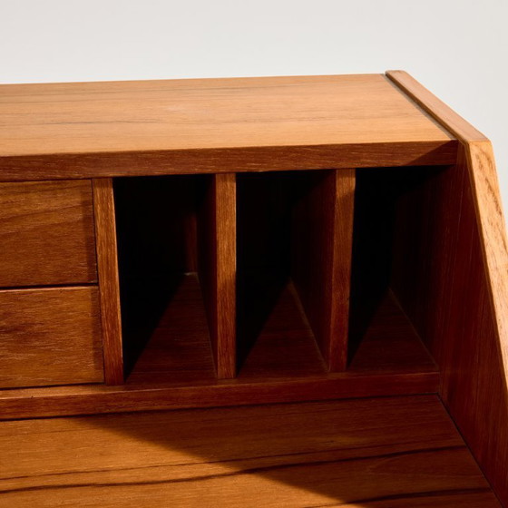 Image 1 of Bureau en teck restauré MK11134