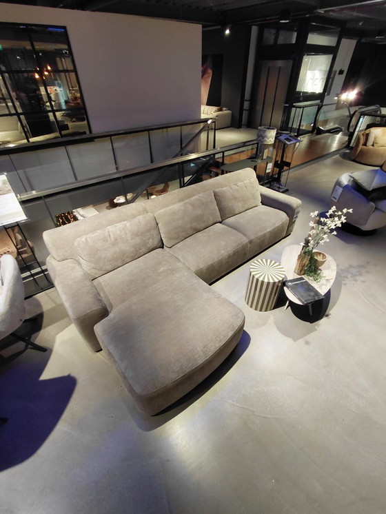 Image 1 of Canapé Kai, Henders & Hazel