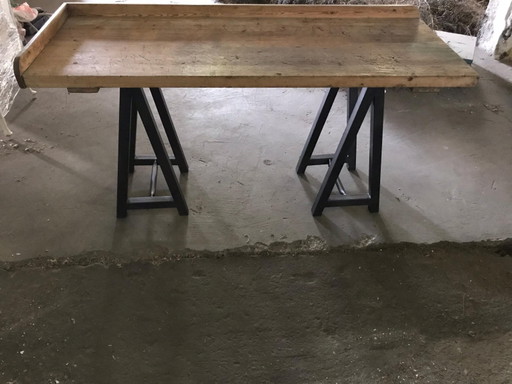 Mesa de trabajo de bloque de carnicero húngaro industrial antiguo