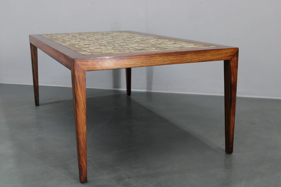 Image 1 of Tavolino danese Haslev Mobelsnedkeri della metà del secolo scorso con piastrelle in ceramica Royal Copenhagen, 1960 ca.