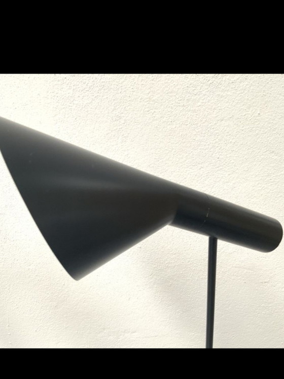 Vintage Louis Poulsen AJ Floor Lamp by Arne Jacobsen – Floor lights, Metal (photo 6 of 7)