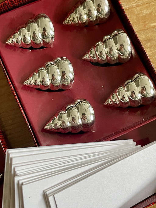 Set of 12 vintage shell-shaped place card holders