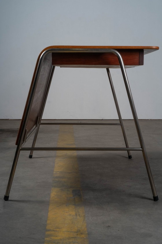 Image 1 of Escritorio de profesor muy raro de Arne Jacobsen