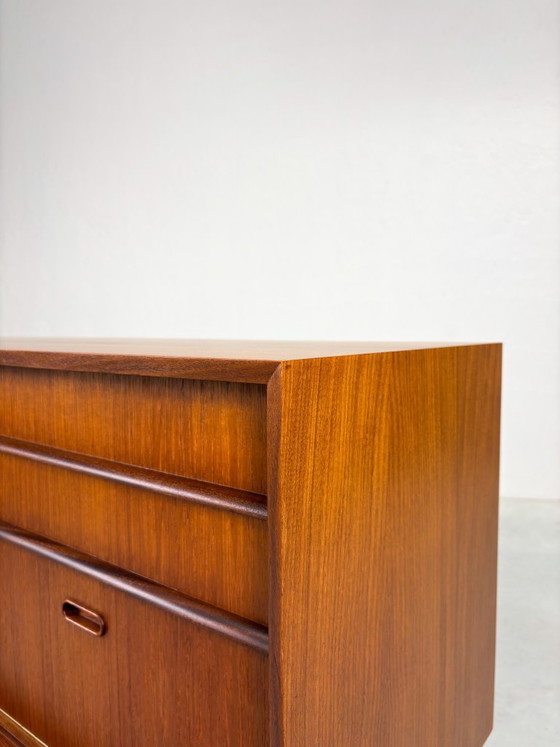 Aparador Mid-century de teca – Aparadores, Wood (photo 7 of 20)