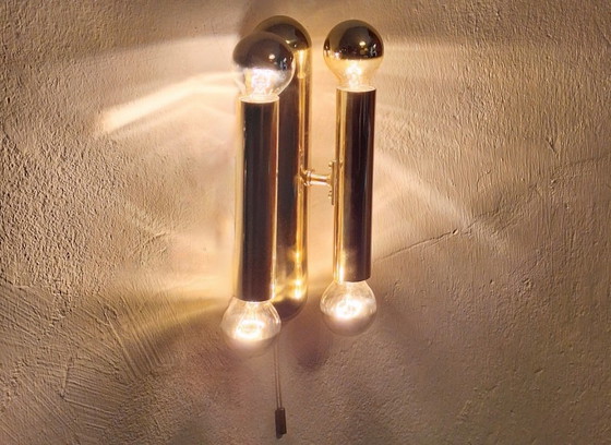 Par de lámparas de pared italianas de latón de cuatro luces, de mediados de siglo, década de 1960. – Apliques (photo 4 of 9)