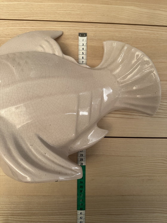 Image 1 of Le Jean, grande statua di pesce in stile Art Déco screpolato