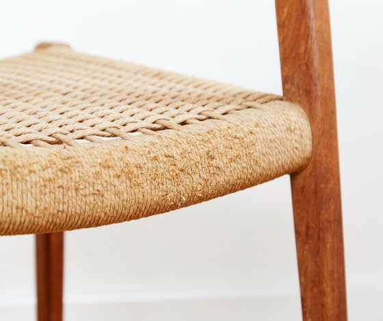 Image 1 of Niels O. Møller eetkamerstoelen nr. 71 voor J. L. Møller, set van 3