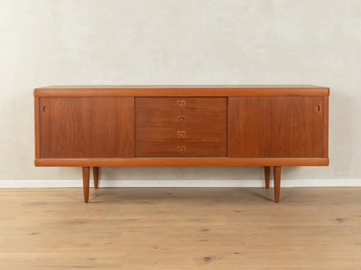 Buffet danois des années 60 par Bramin