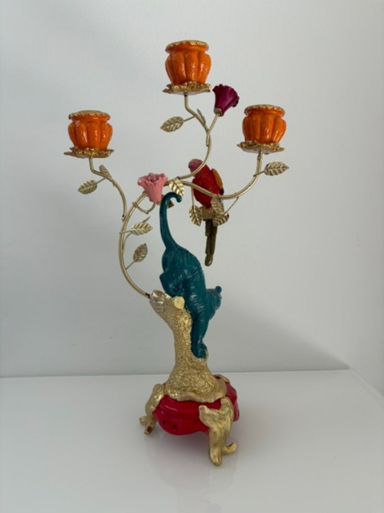 Candelabro ecléctico con tigre y loro – Portavelas, Plastic, Metal (photo 6 of 15)