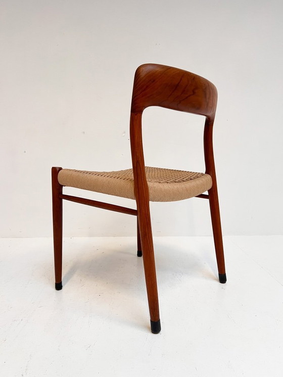 Image 1 of Gereviseerde set van 4 model 75 stoelen van Niels Møller, 1960's