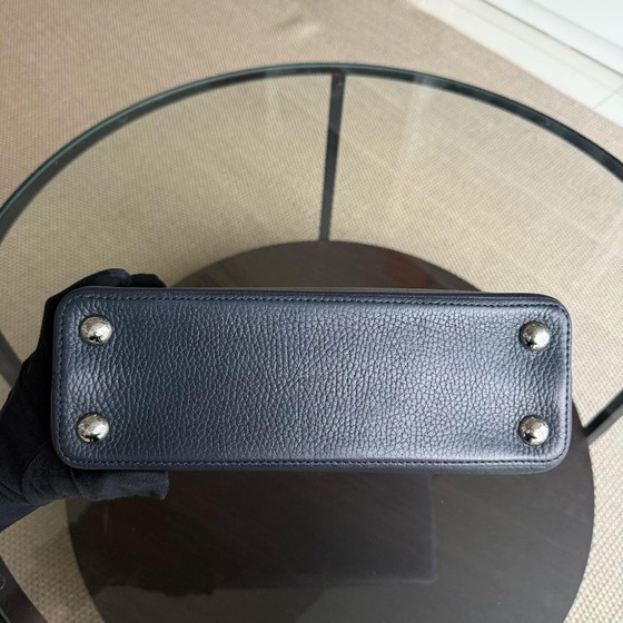Image 1 of LOUIS VUITTON CAPUCINES BB - TAURILLON KALFSLEER MET NERF, MARINE ROGUE, MARINEBLAUW